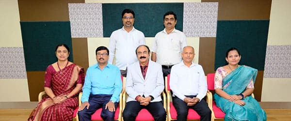 academic-staff academic-staff